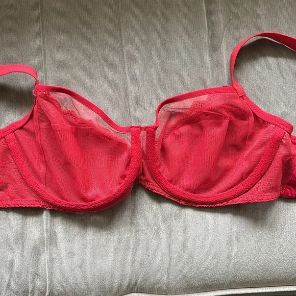 Chantelle EasyFeel Floral Touch Red Mesh and Lace Bra 34B - Picture 11 of 11